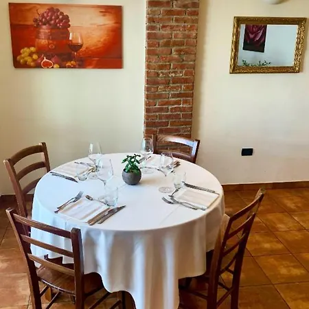 Отель Cascina Domina *