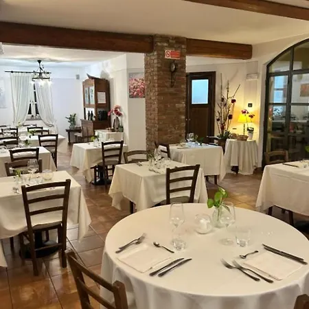 מלון Cascina Domina *