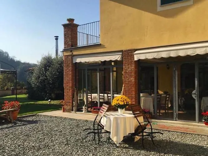 Hotel Cascina Domina *