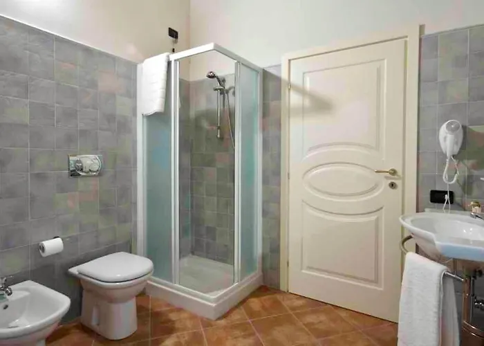 Hotel Cascina Domina *